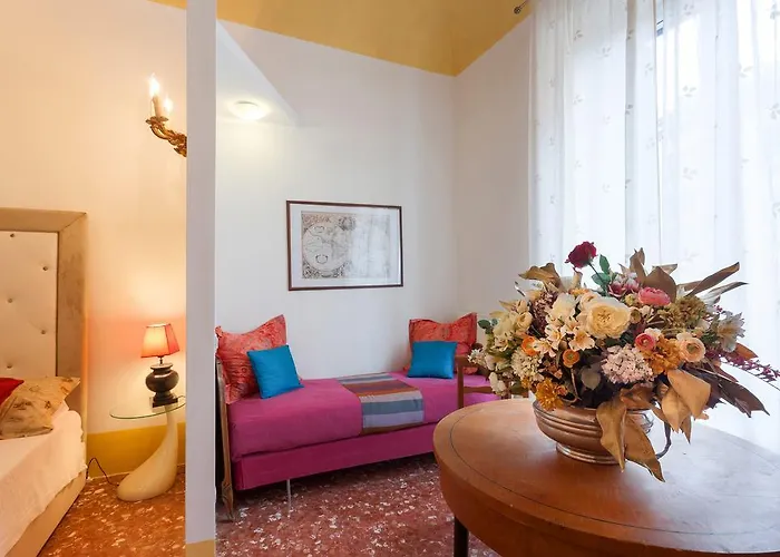 Visconti Family Apartment Vatican *